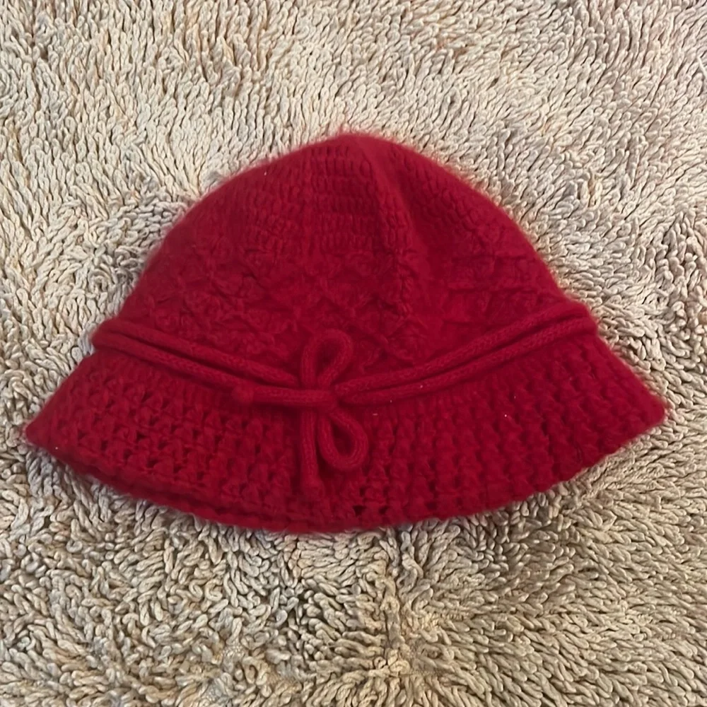 Red hat - Picture 2 of 2